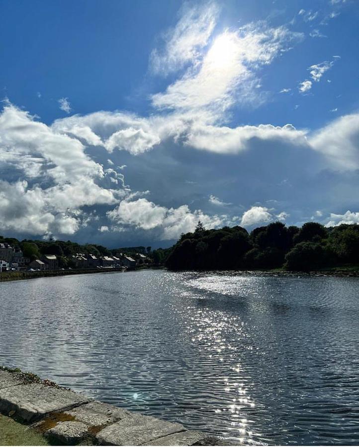 Riverfront Apartments At The Blue Goat Ramelton 外观 照片