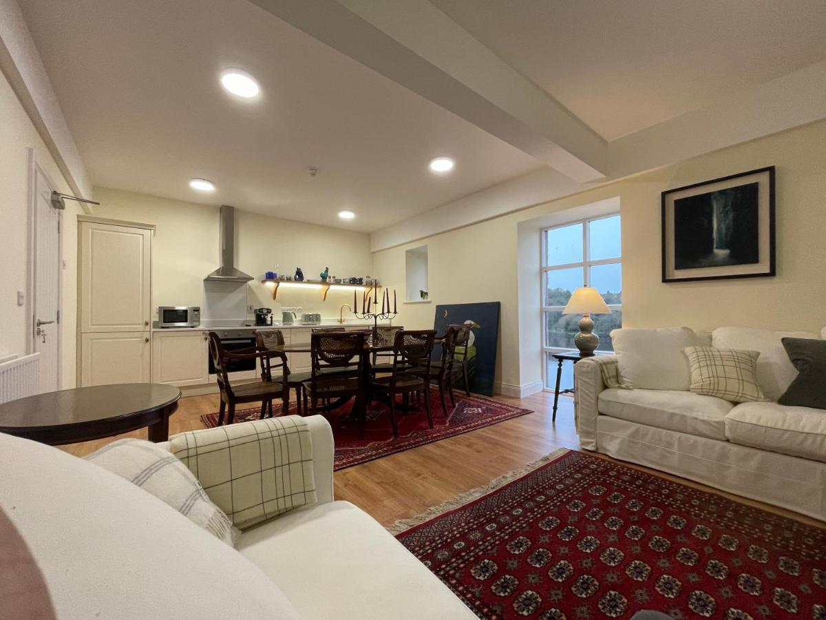 Riverfront Apartments At The Blue Goat Ramelton 外观 照片