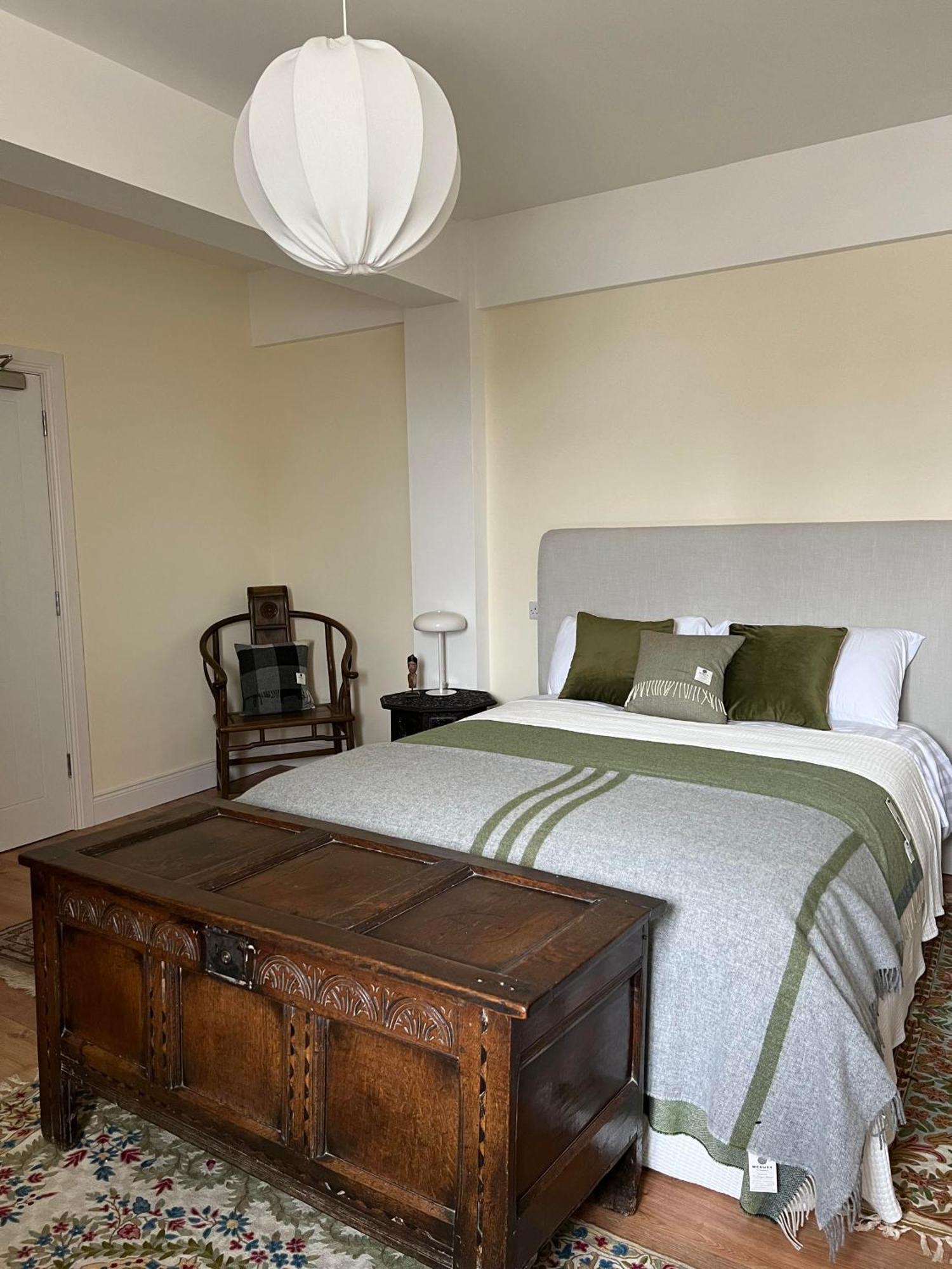 Riverfront Apartments At The Blue Goat Ramelton 外观 照片